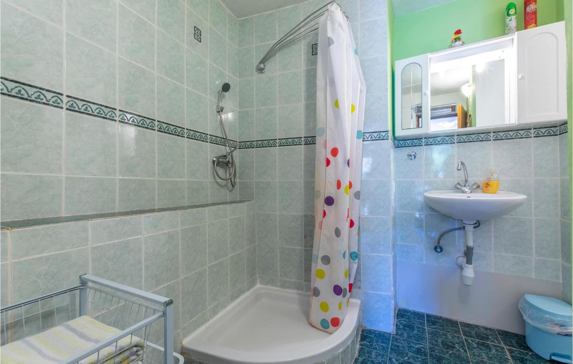 Lovely Apartment In Omis With Kitchen Екстер'єр фото