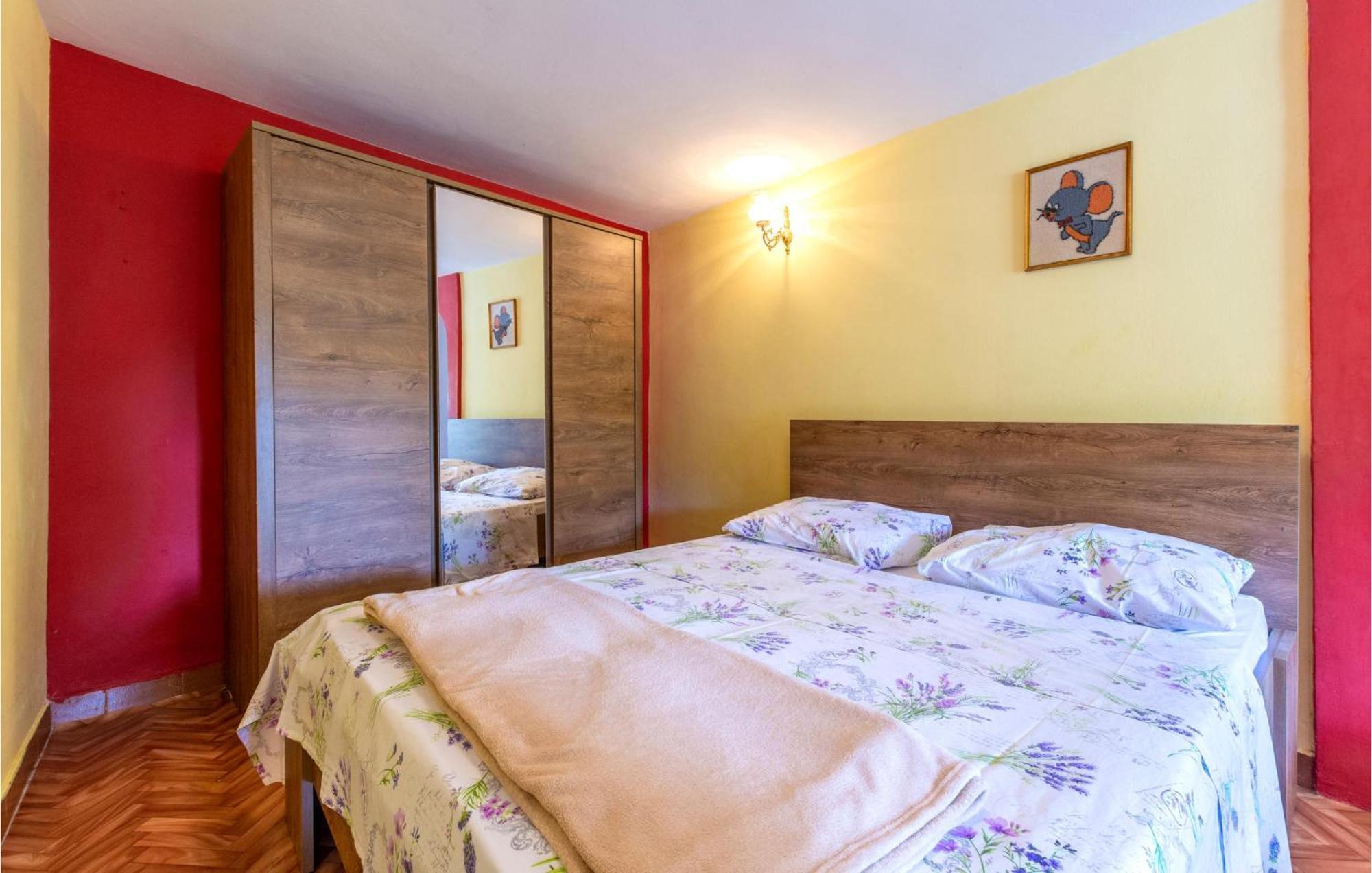 Lovely Apartment In Omis With Kitchen Екстер'єр фото